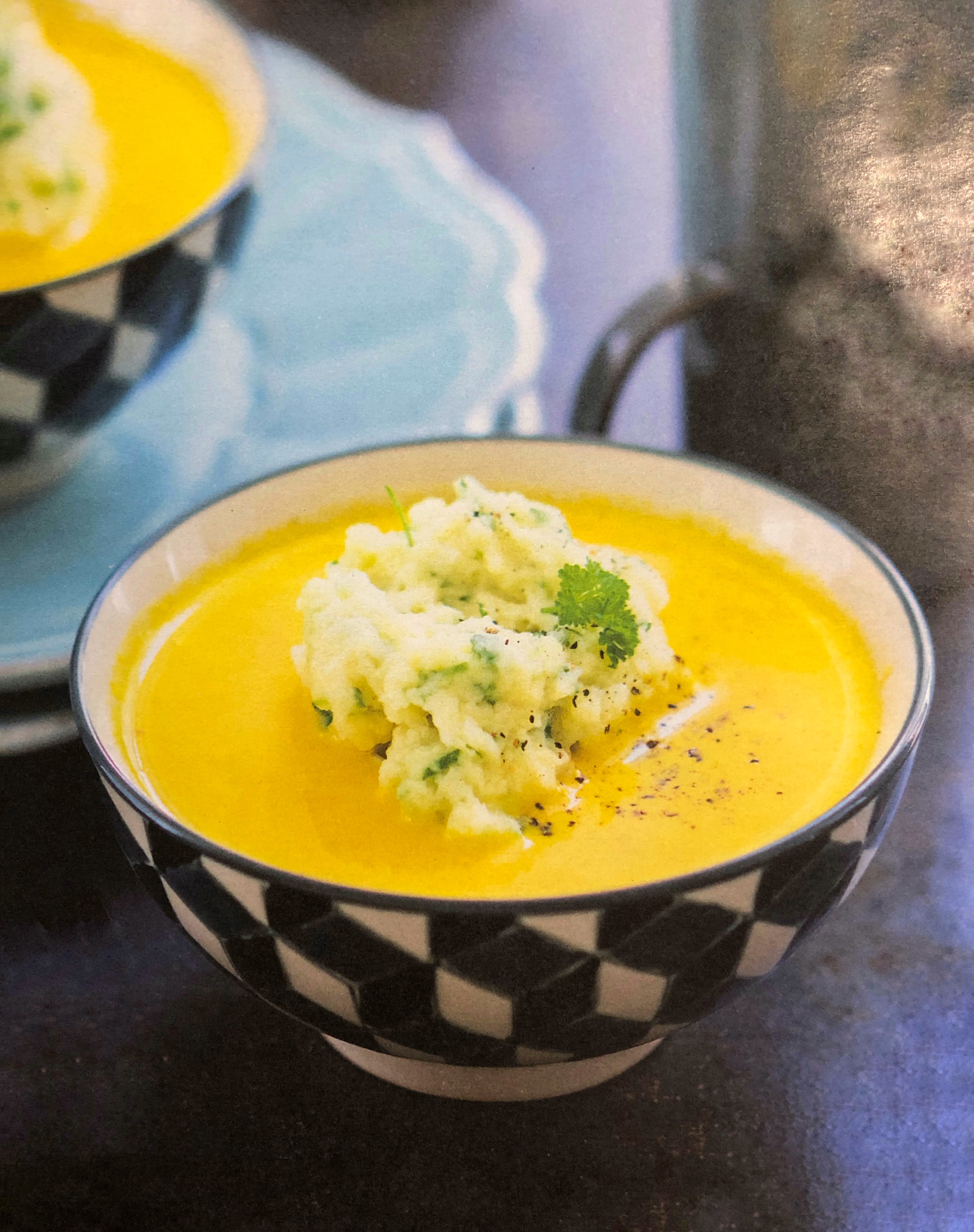 Zeleninový krém s bylinkovými knedlíčky