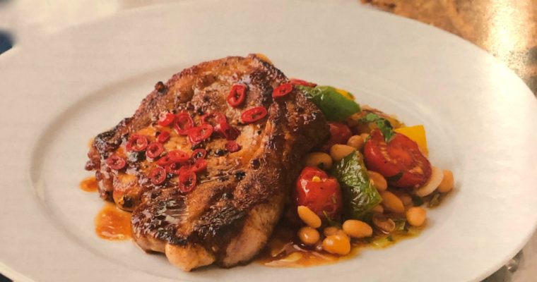 Krkovička se zeleninou a chlebem