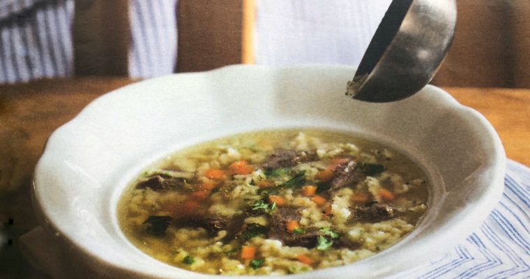 Hovězí vývar se strouháním