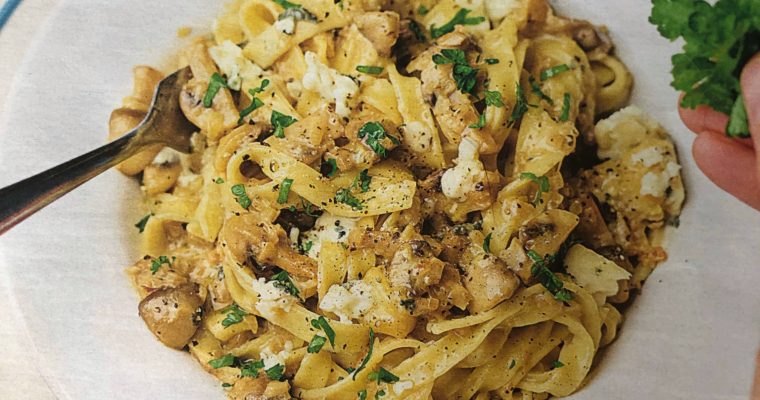 Houbové tagliatelle s omáčkou z modrého sýra