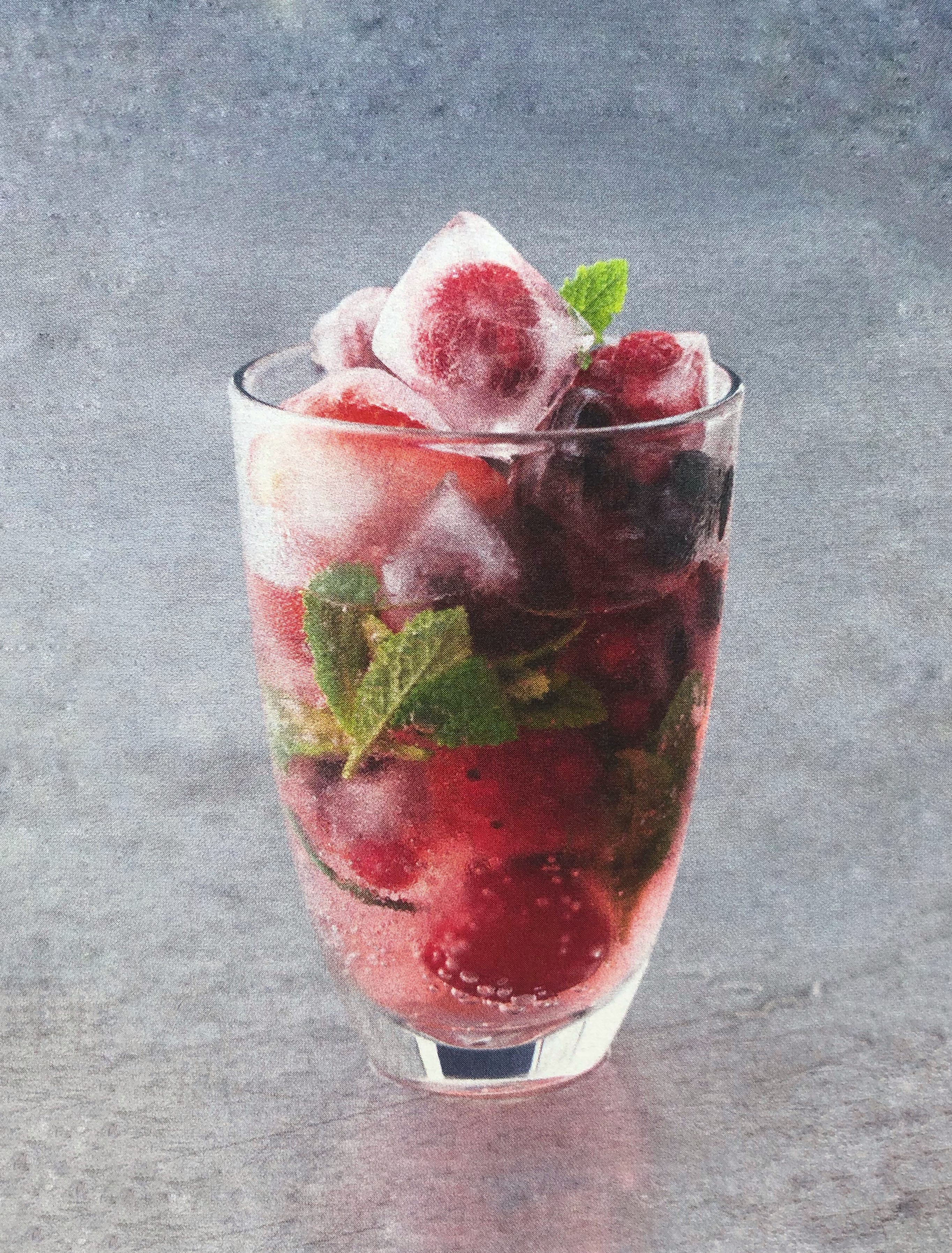 Limonáda s ovocným ledem