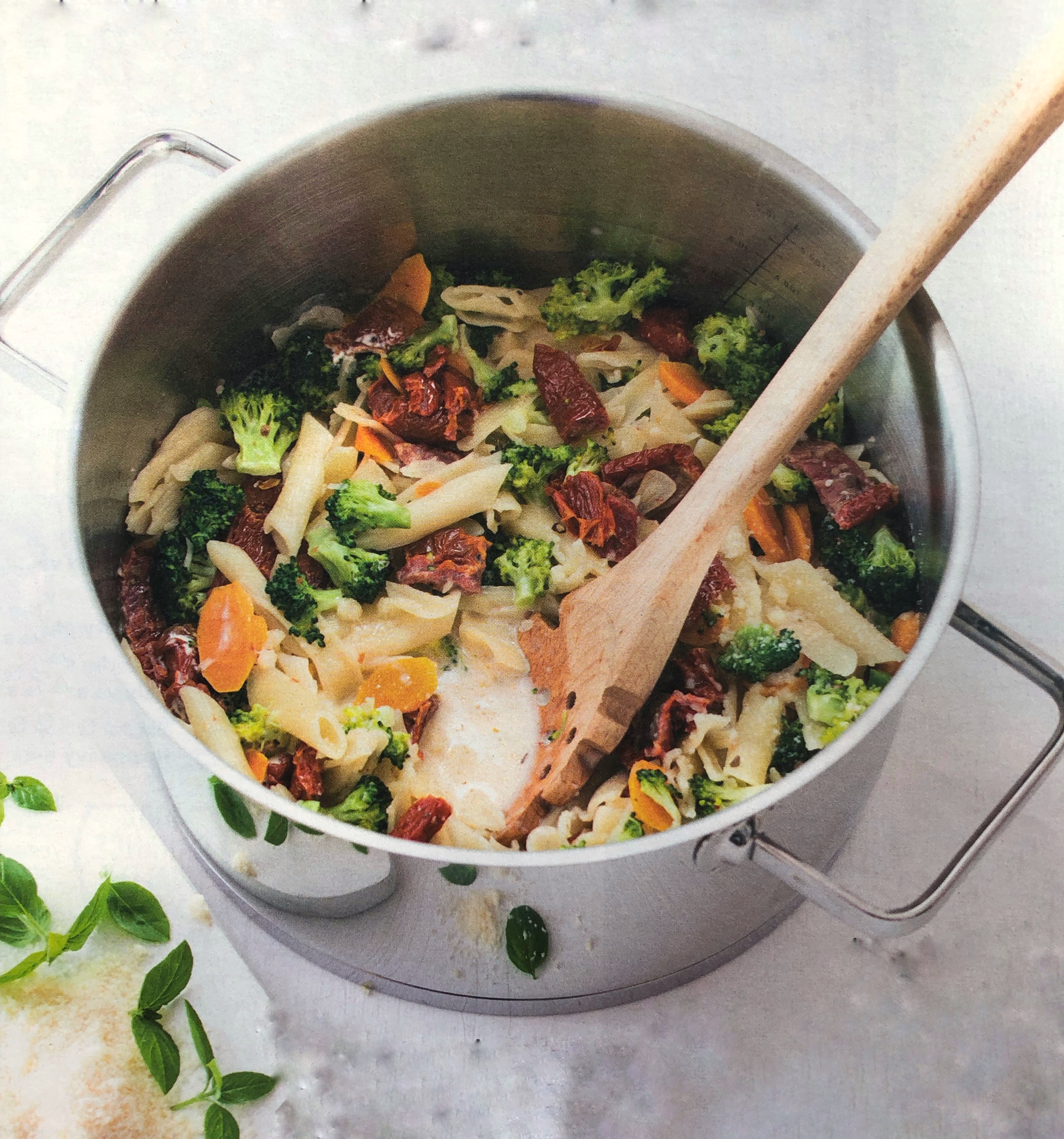 Těstoviny z jednoho hrnce