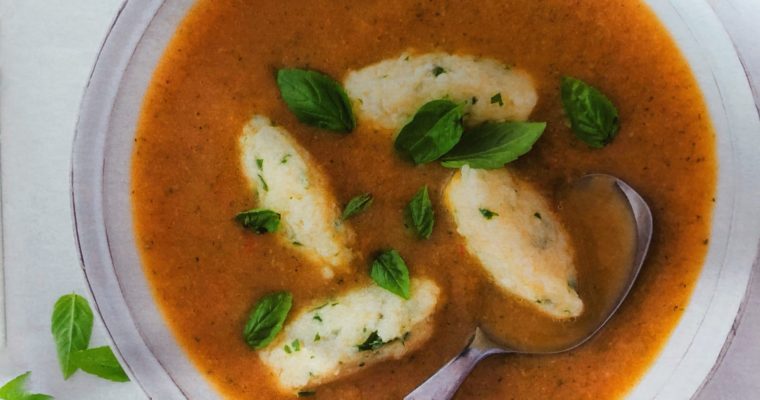 Cuketová polévka se sýrovými nočky