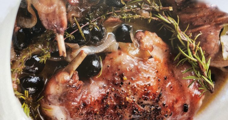 Králík na černých olivách