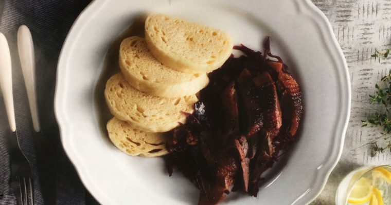 Pečená husa na červeném víně