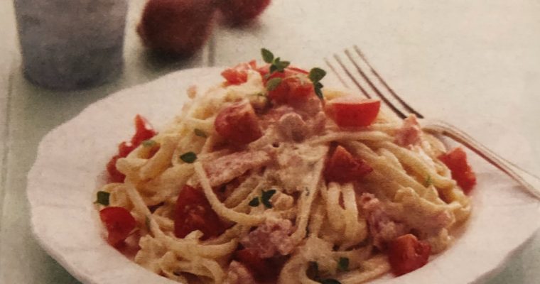 Těstoviny s Lučinou a rajčaty