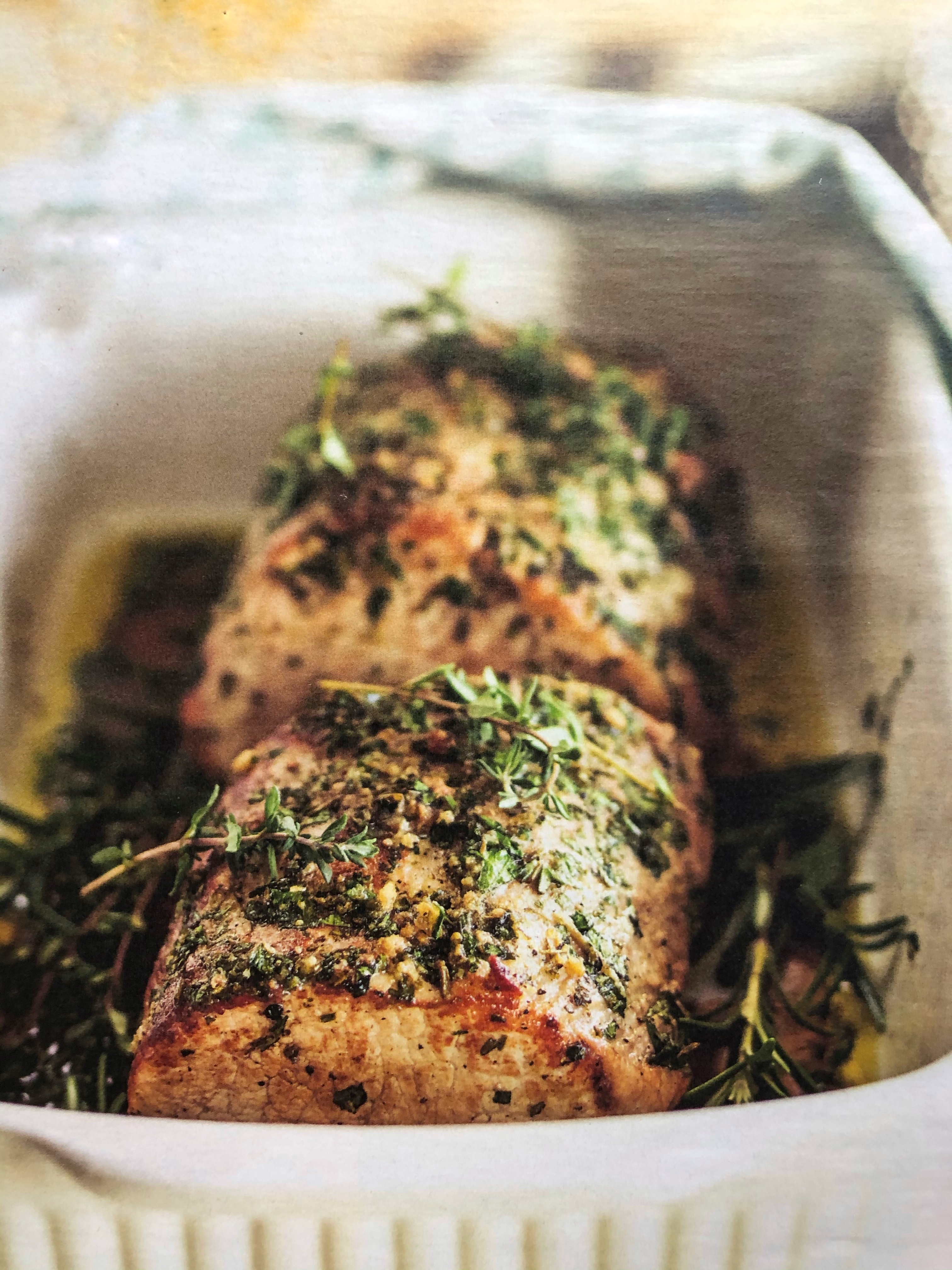 Vepřová pečeně s rozmarýnem a tymiánem