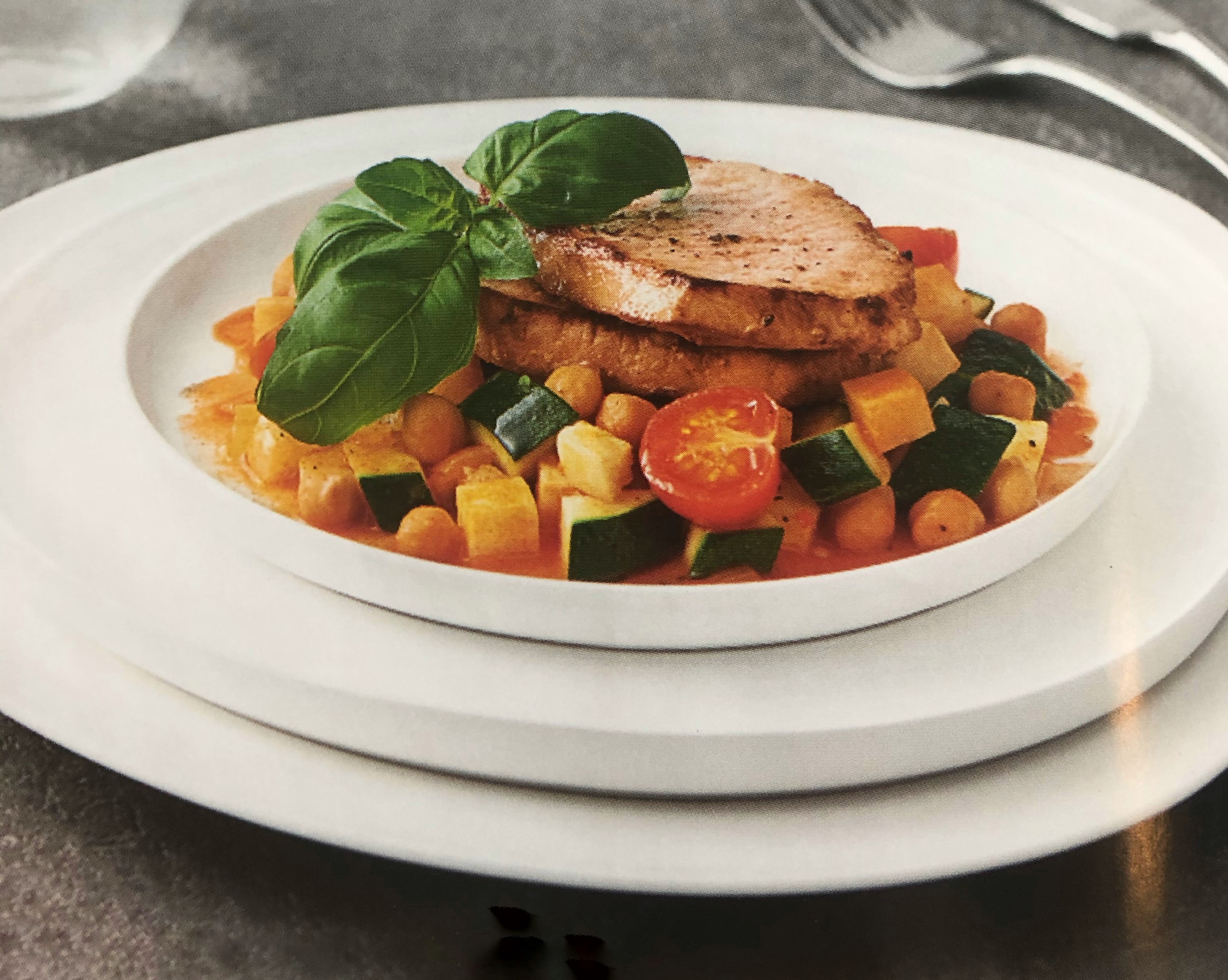 Vepřová pečeně s cizrnovým ragú