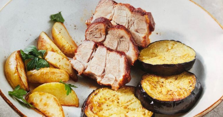 Pečená pikantní krkovice s bramborami