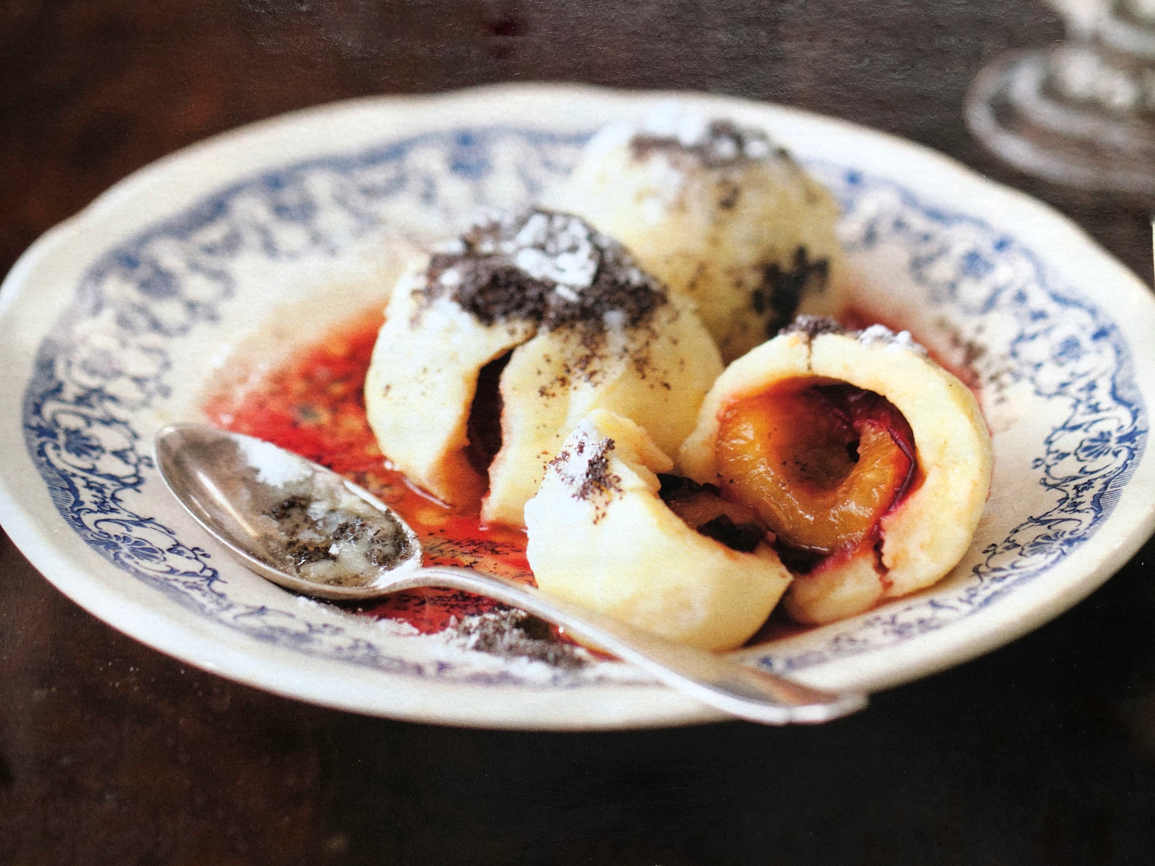 Švestkové knedlíky z odpalovaného těsta