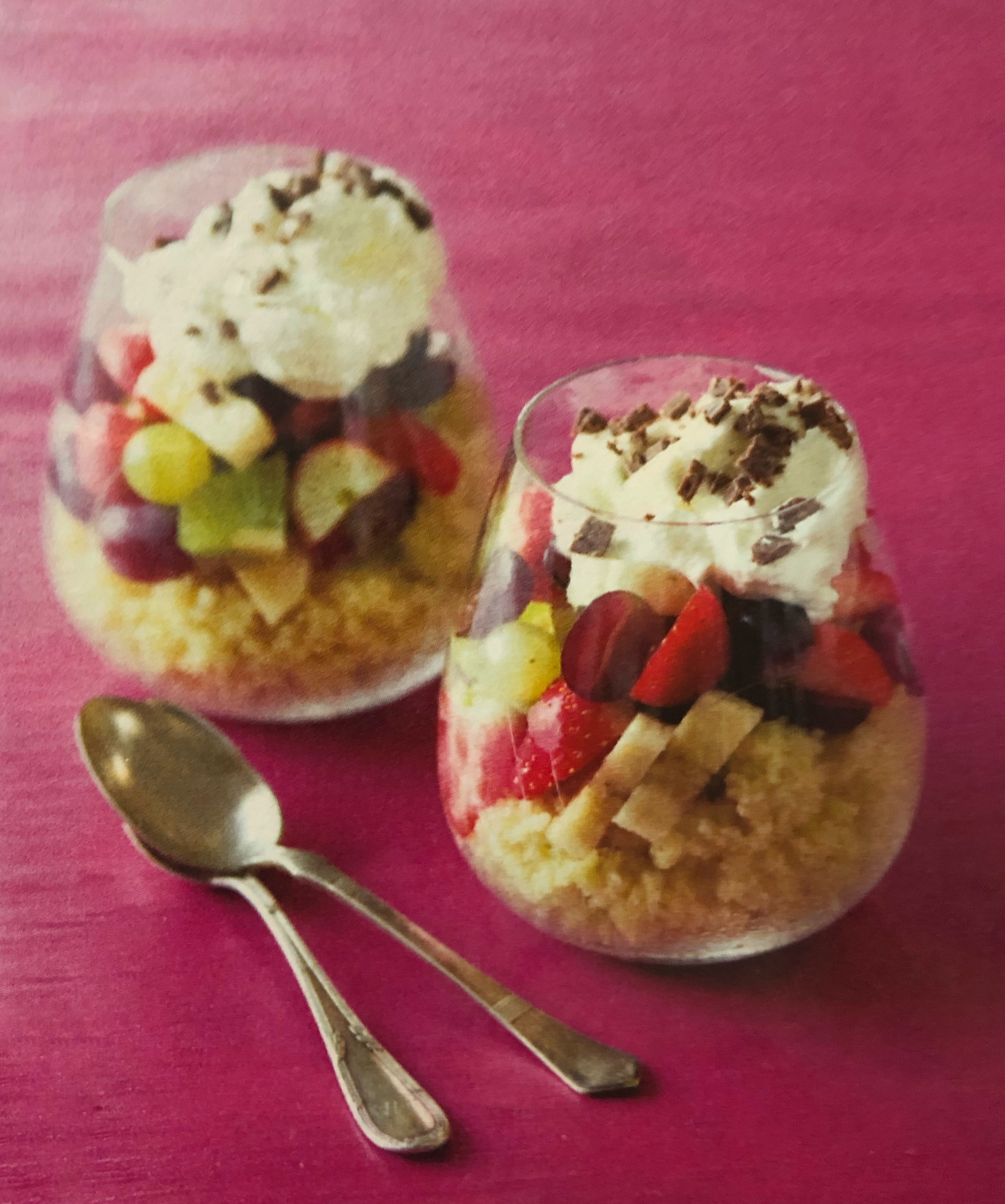 Dezert s kuskusem a ovocem