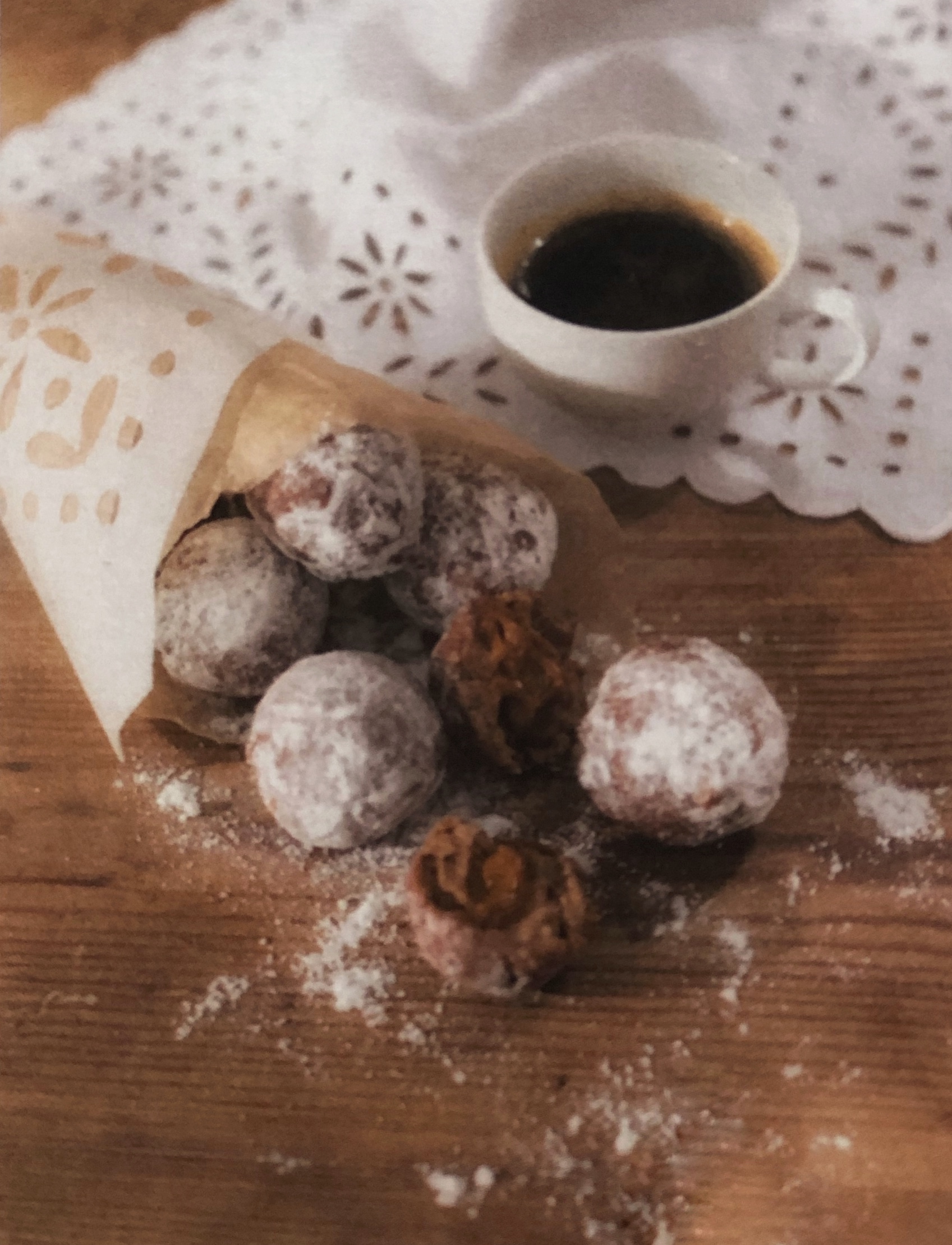 Tvarohové koblížky s karamelem