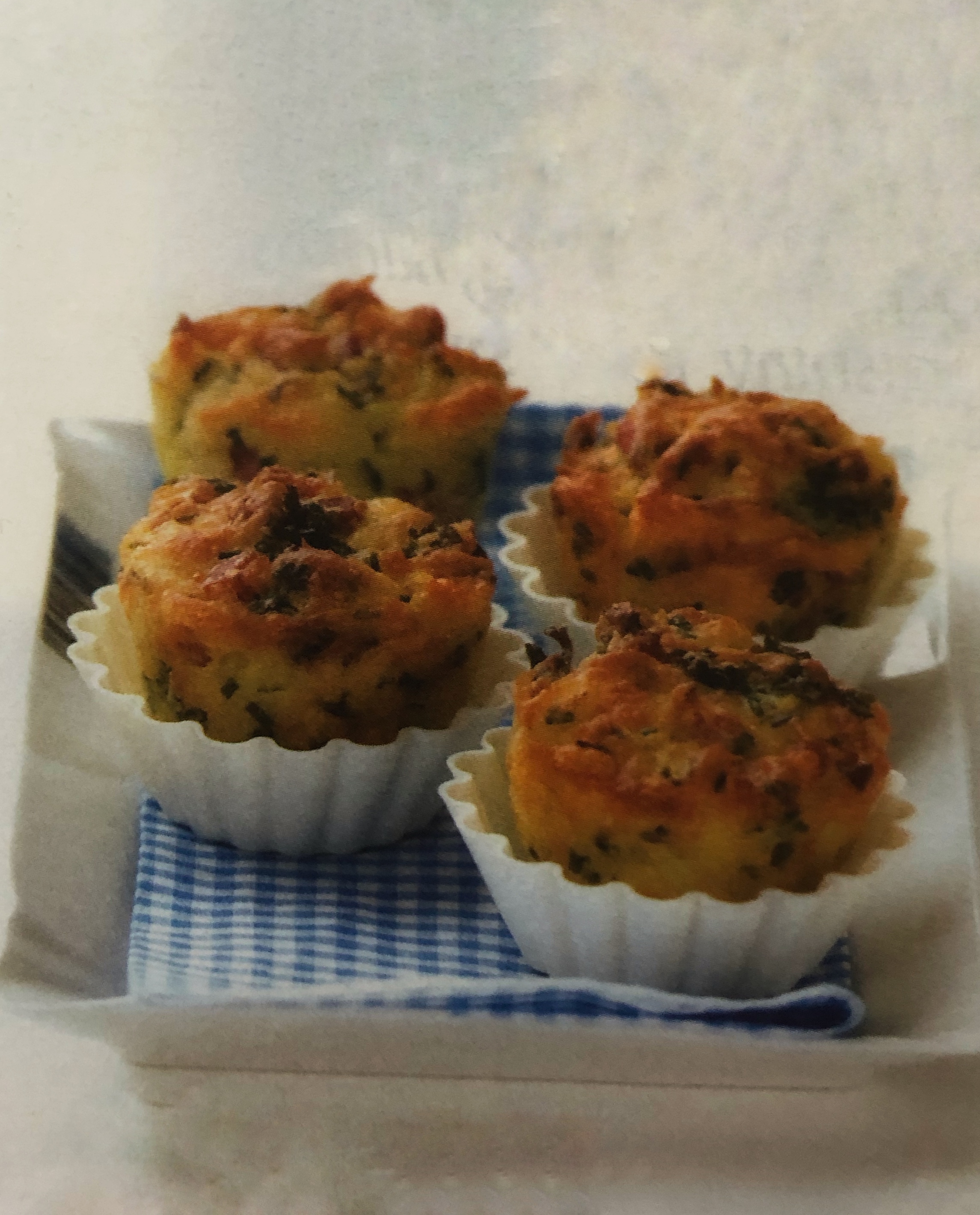 Bramborové muffiny se slaninou