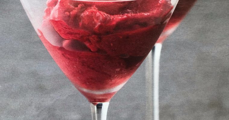 Zmrzlá malinová vodka