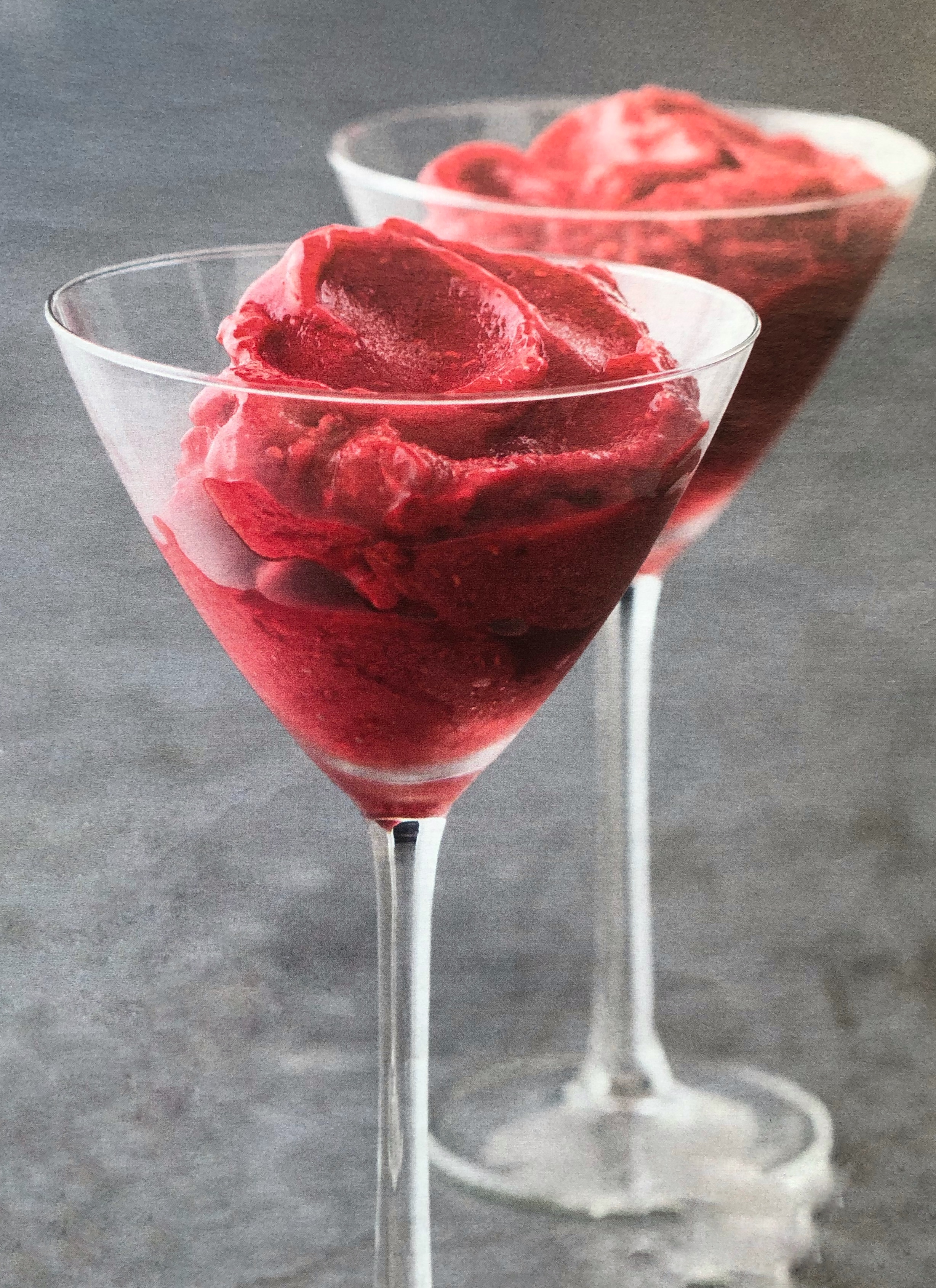 Zmrzlá malinová vodka