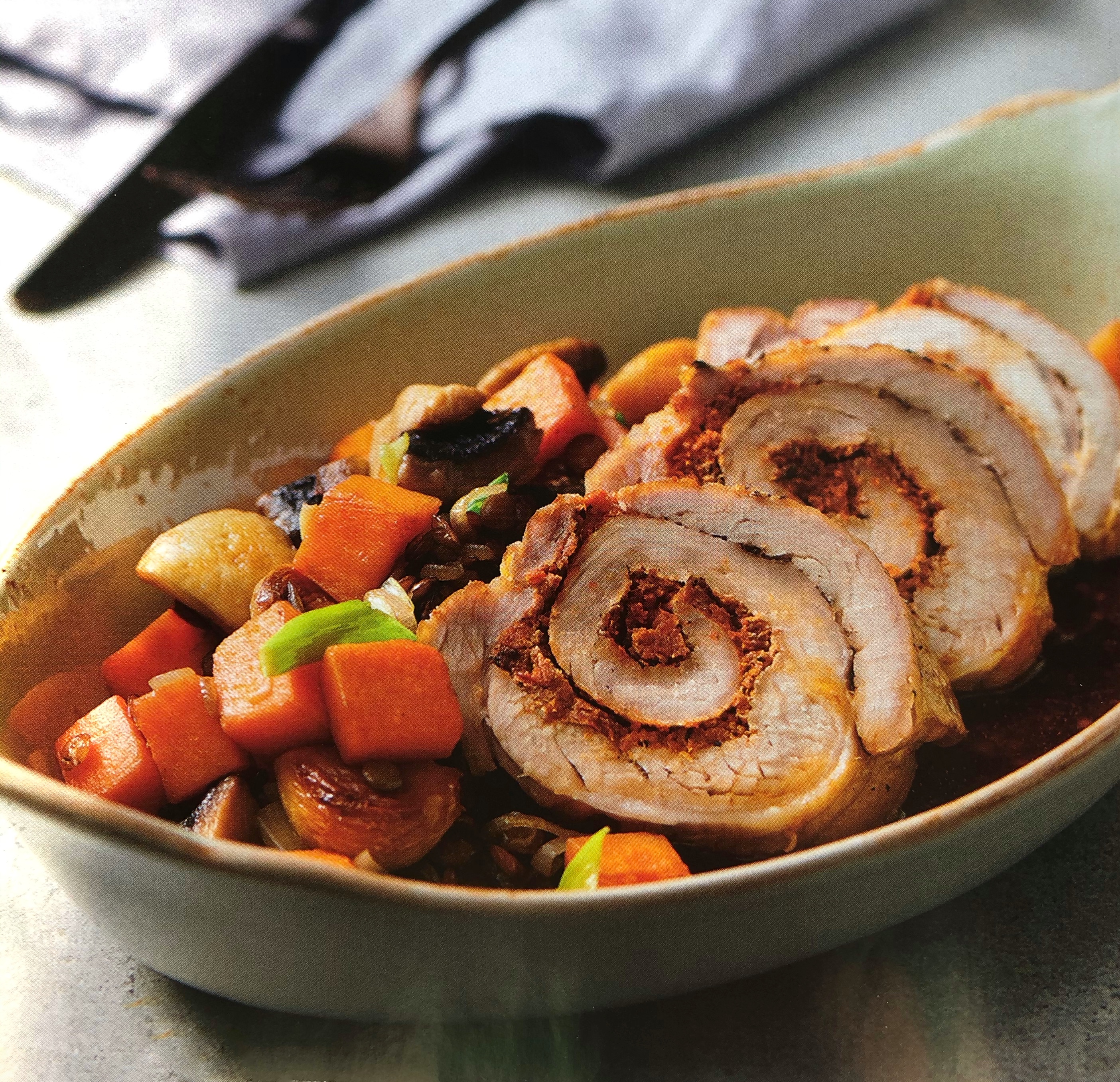 Roláda z vepřové pečeně s batáty a čočkou