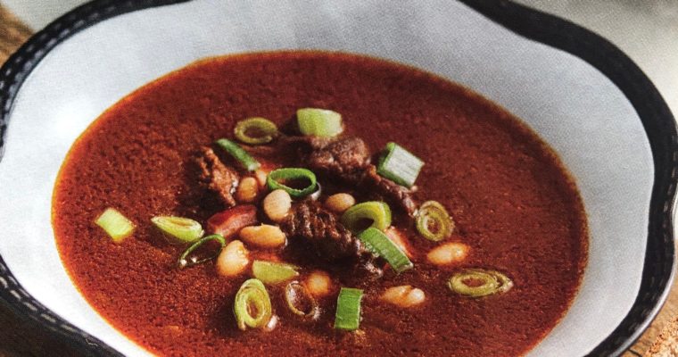 Gulášová polévka s fazolemi