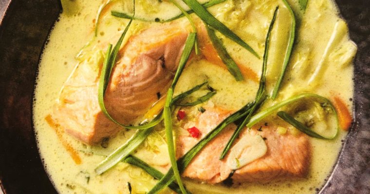 Pošírovaný losos s kokosovým mlékem a zeleninou