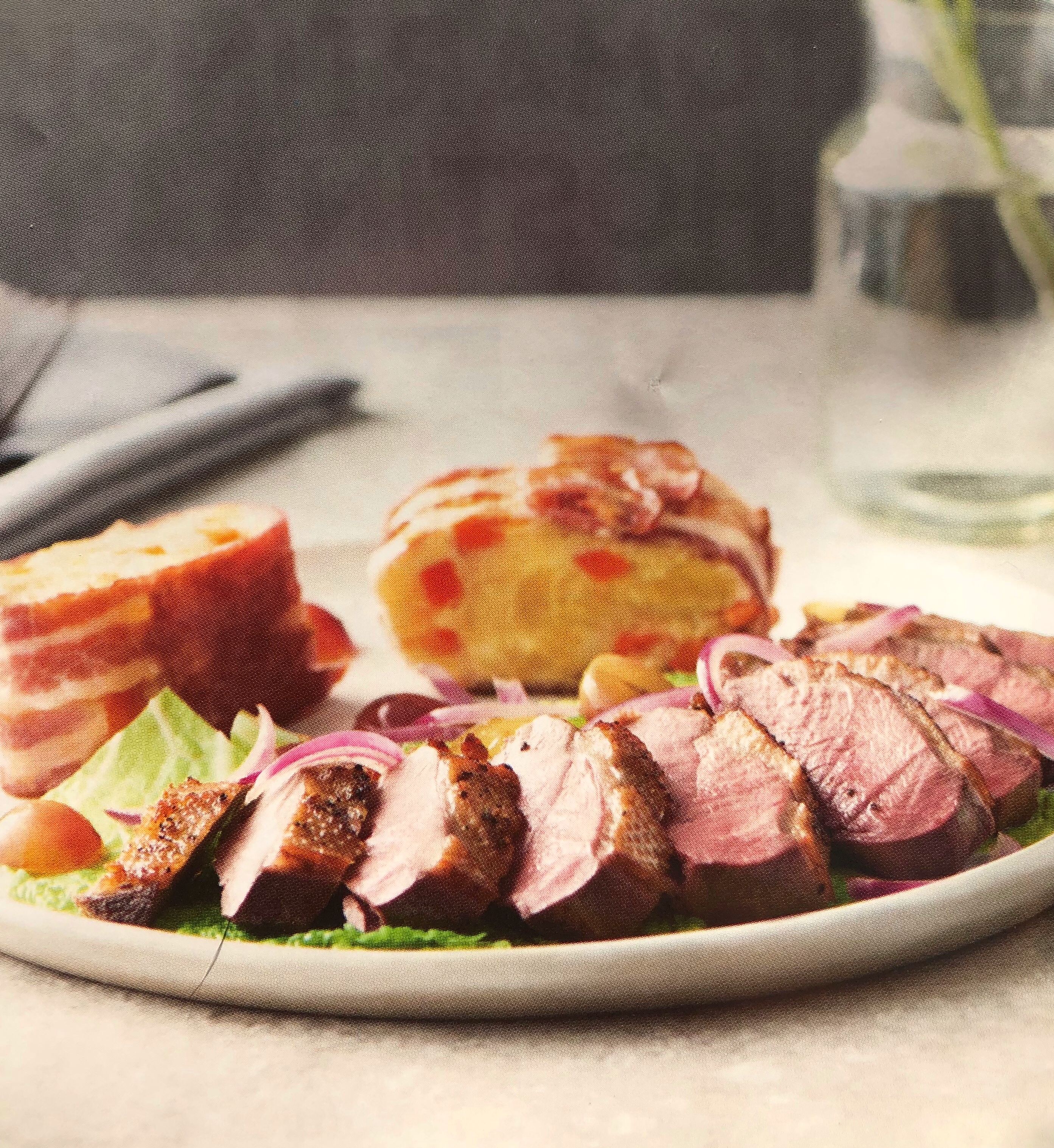 Husí prsa s hroznovým vínem a bramborovou terinou