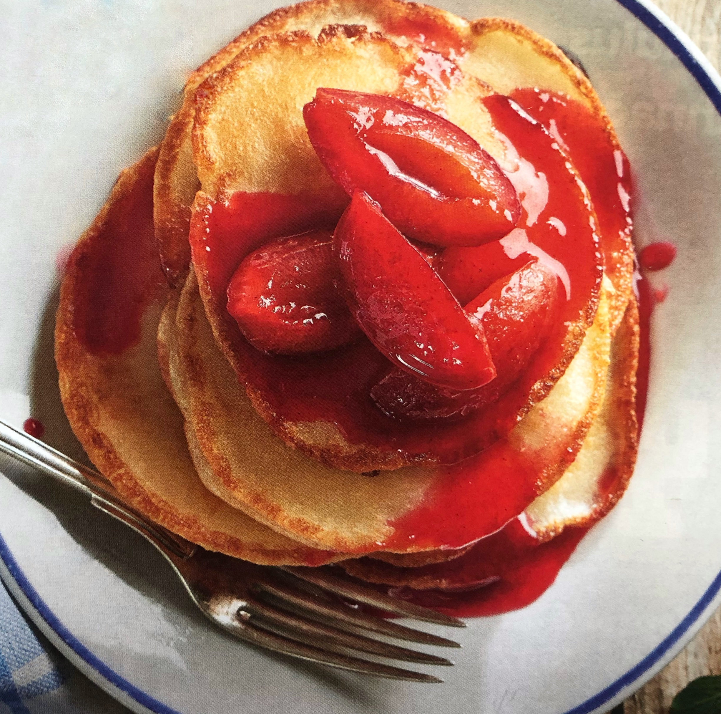 Lívance s podmáslím a švestkami