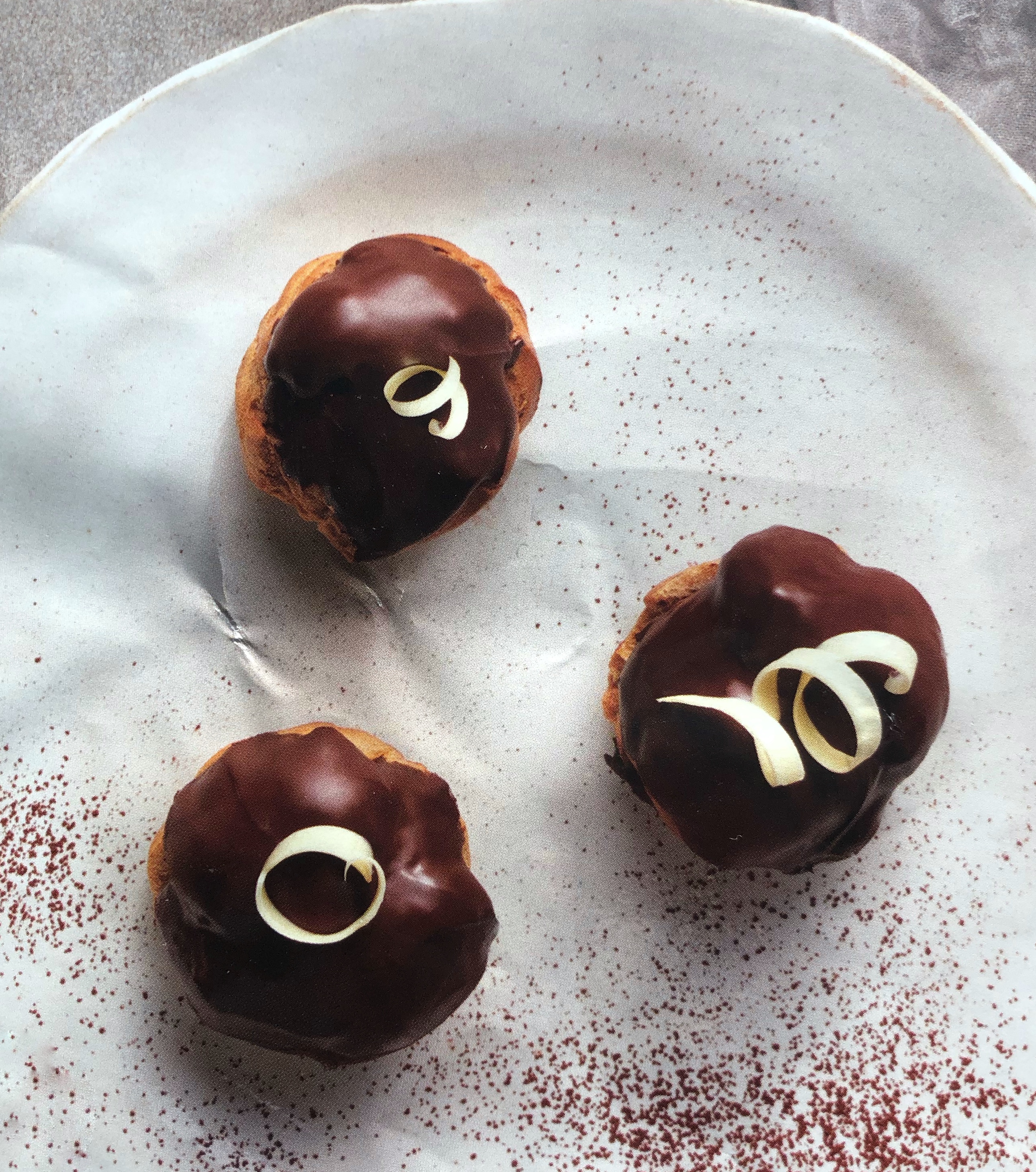 Čokoládovo-skořicové větrníčky