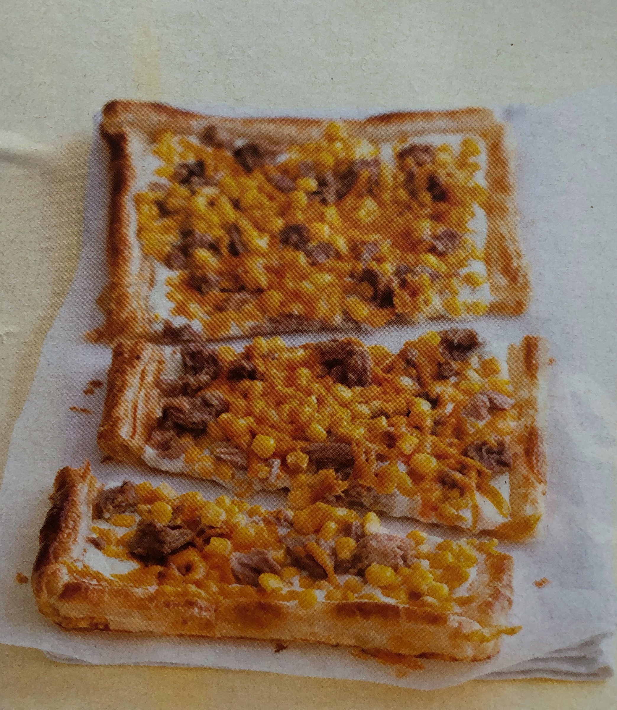 Kukuřično-tuňákový koláč