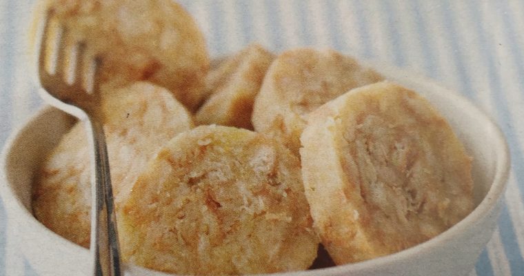 Knedlík ze syrových brambor a rohlíků