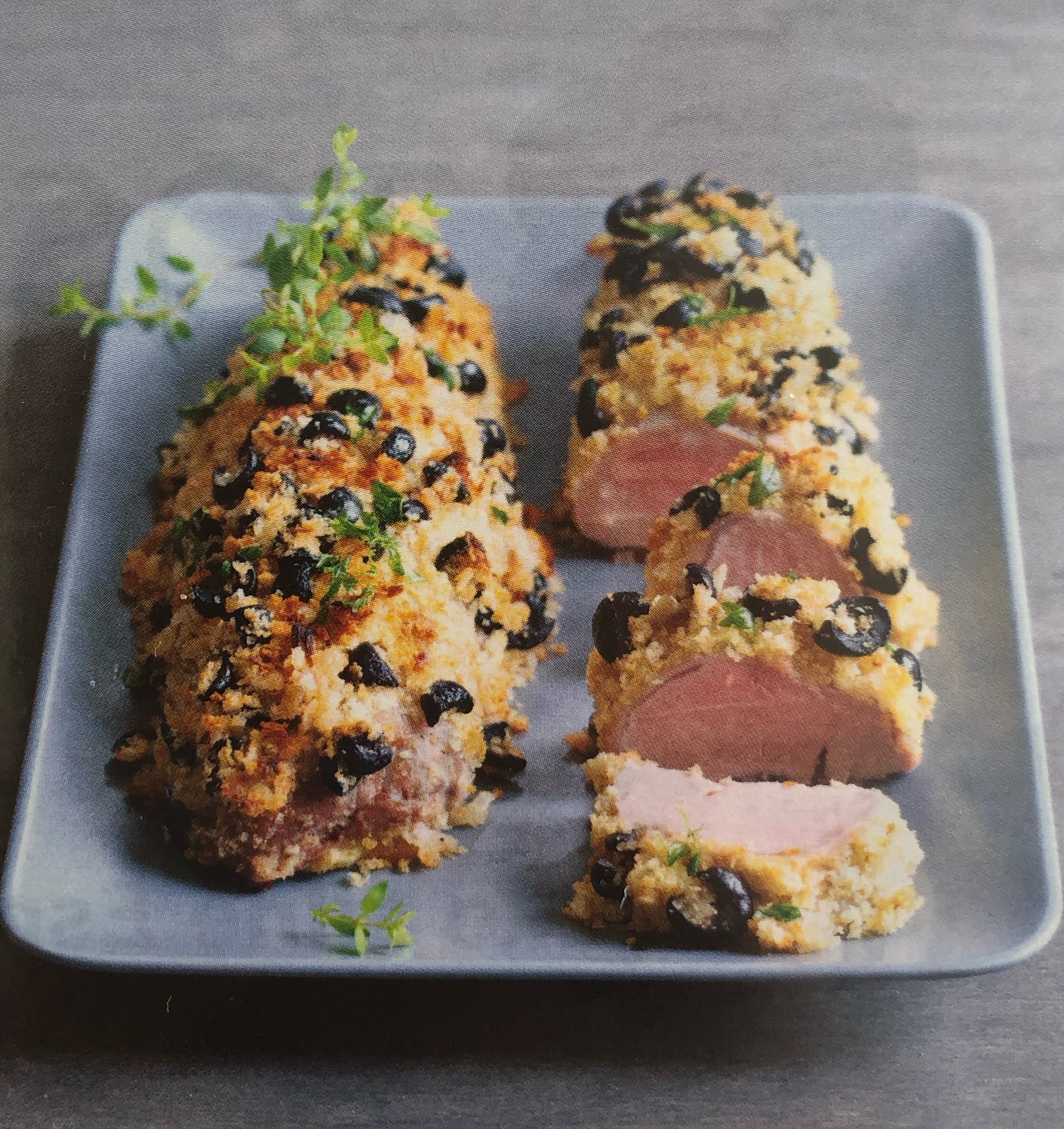 Panenka v olivové krustě