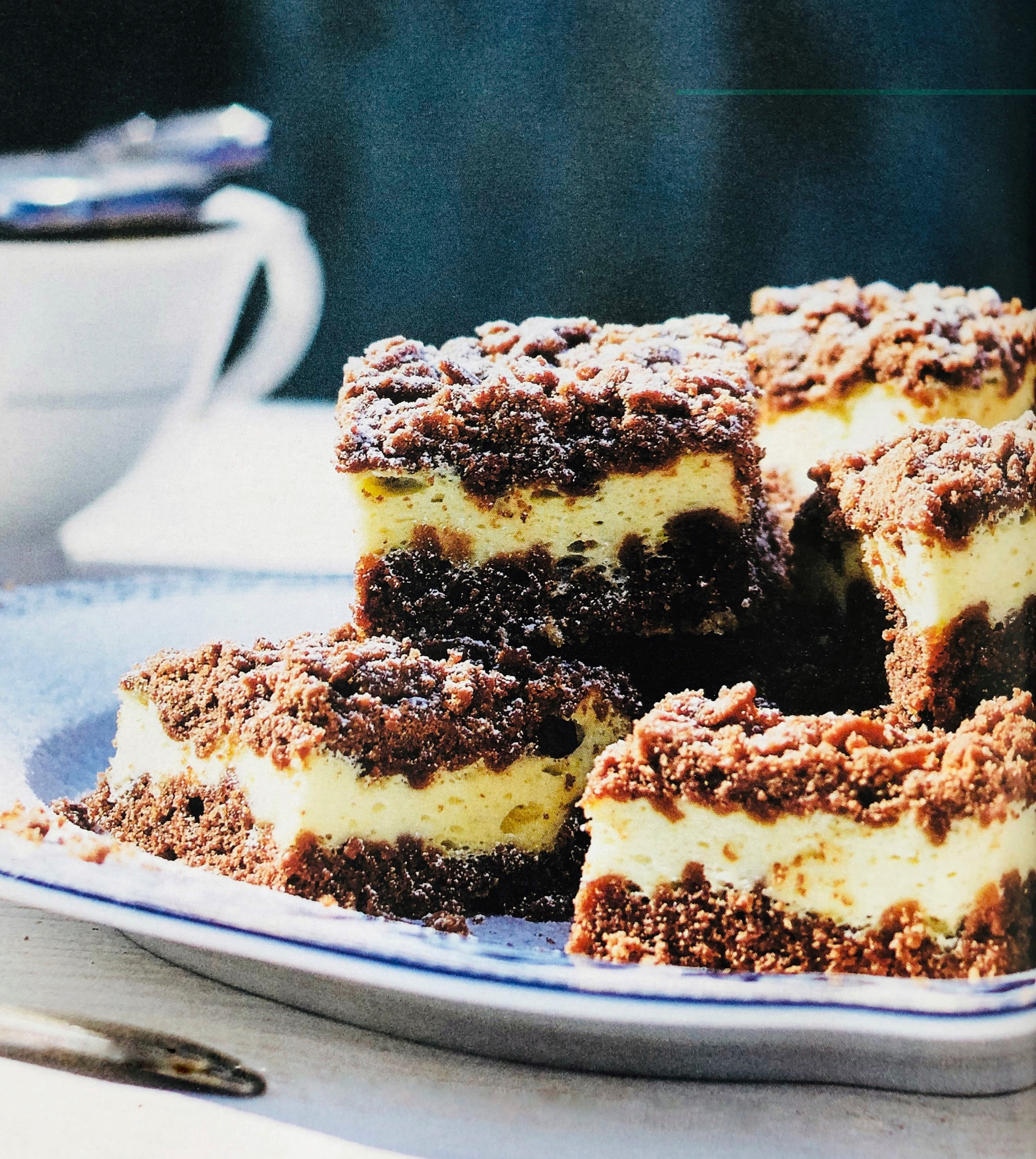 Strouhaný koláč s tvarohem