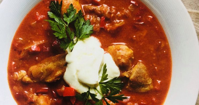 Krůtí stehna na paprice