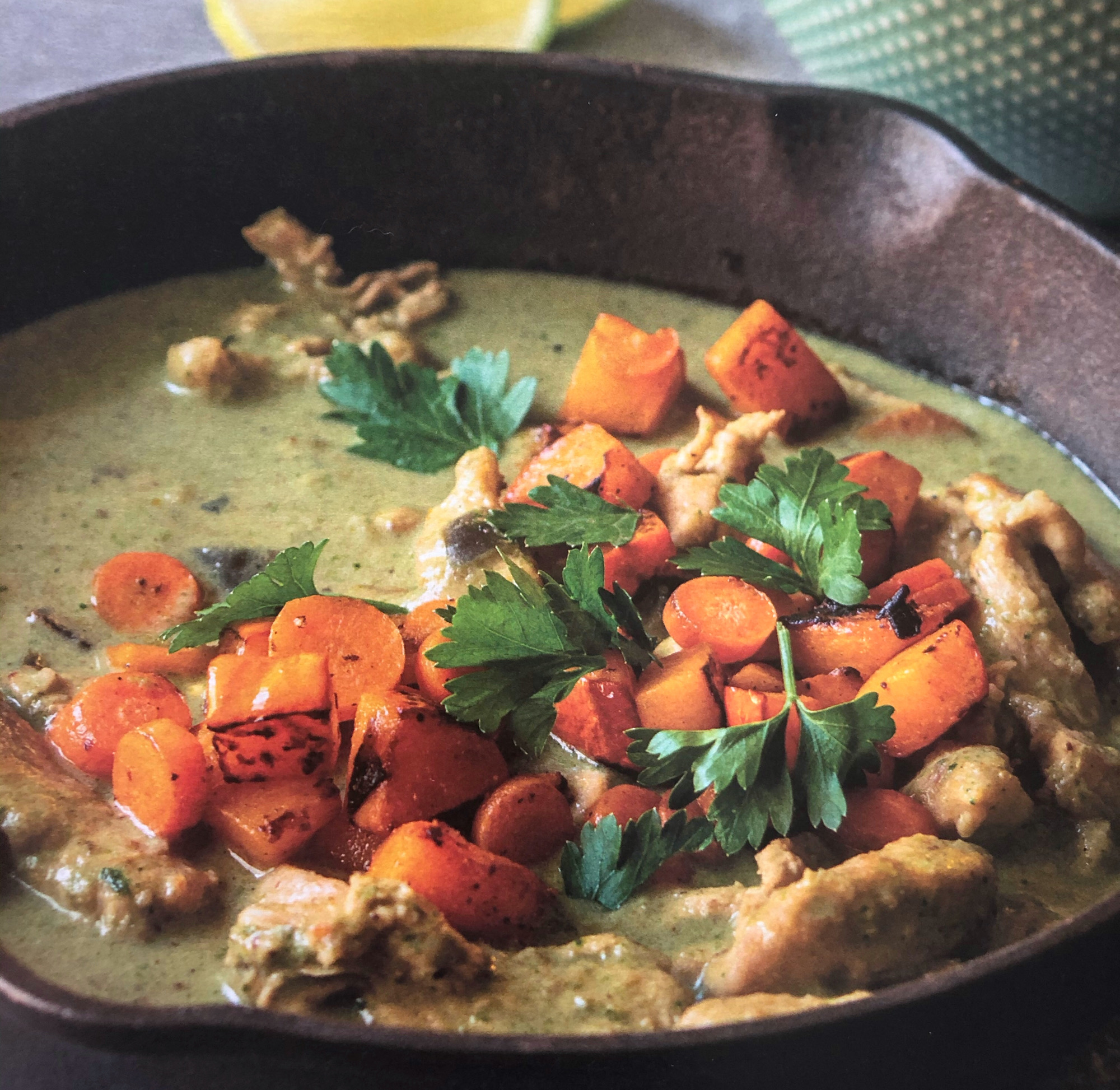 Zelené curry s kuřecím masem