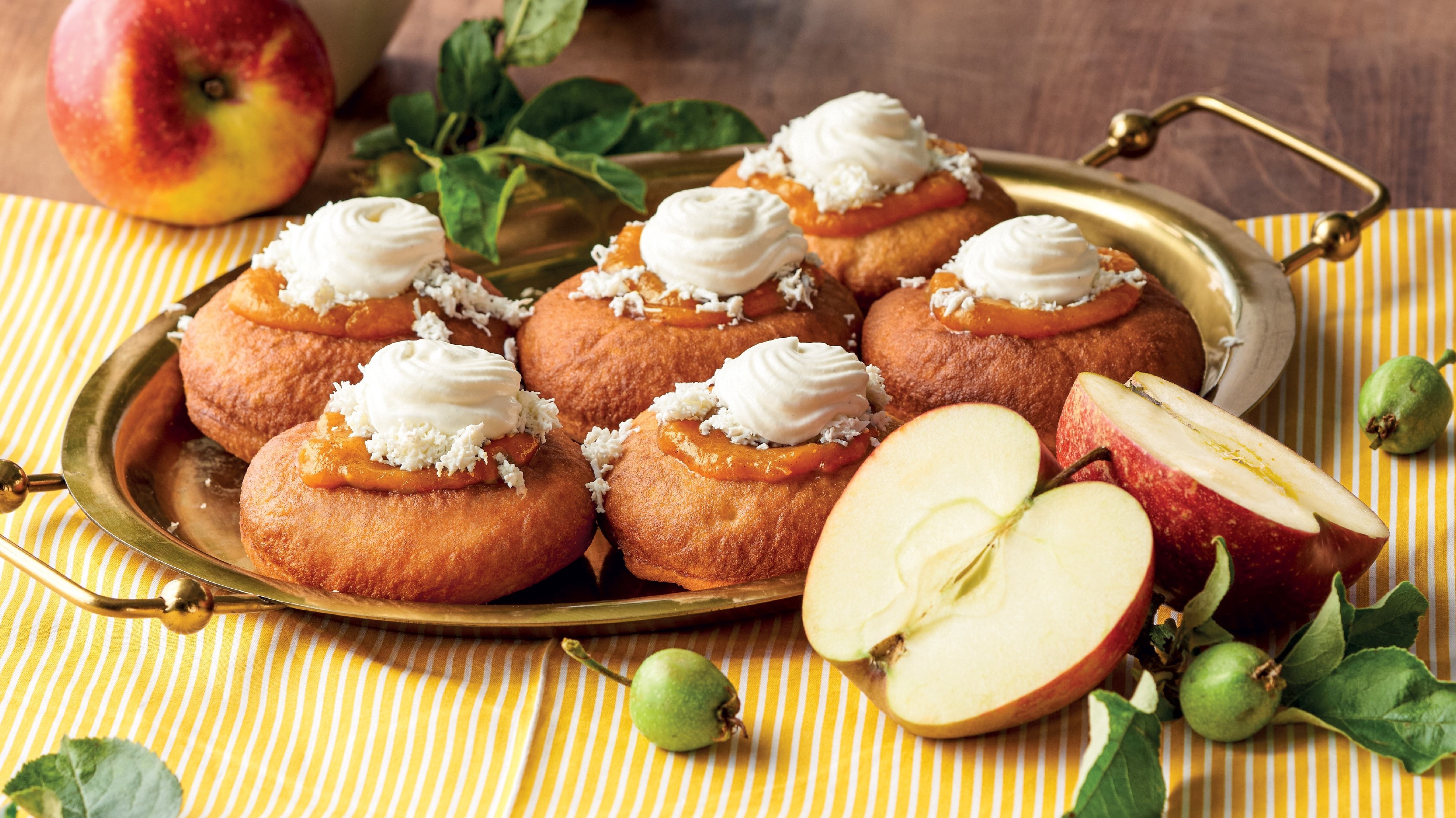 Vdolky s jablečnými povidly